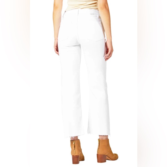 Boyish "The Mikey" in vertigo. - Picture 2 of 3